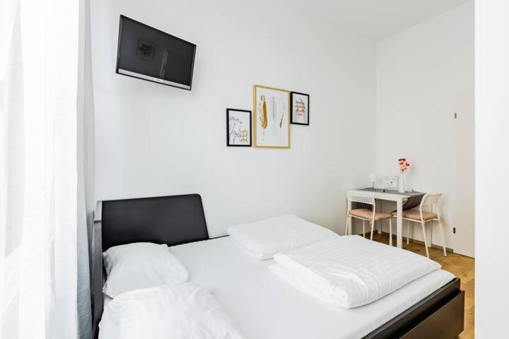 Budget Rooms West With Shared Kitchen Bécs Kültér fotó