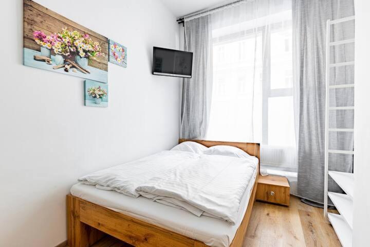 Budget Rooms West With Shared Kitchen Bécs Kültér fotó