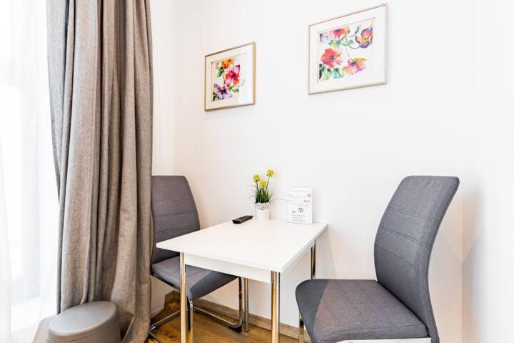 Budget Rooms West With Shared Kitchen Bécs Kültér fotó