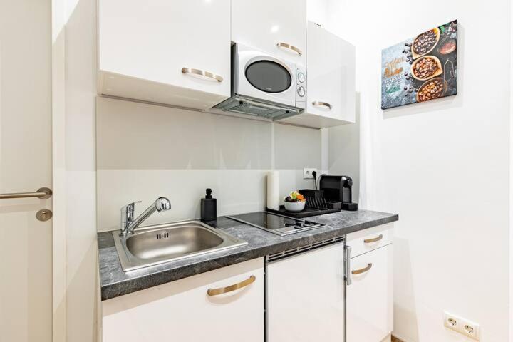 Budget Rooms West With Shared Kitchen Bécs Kültér fotó