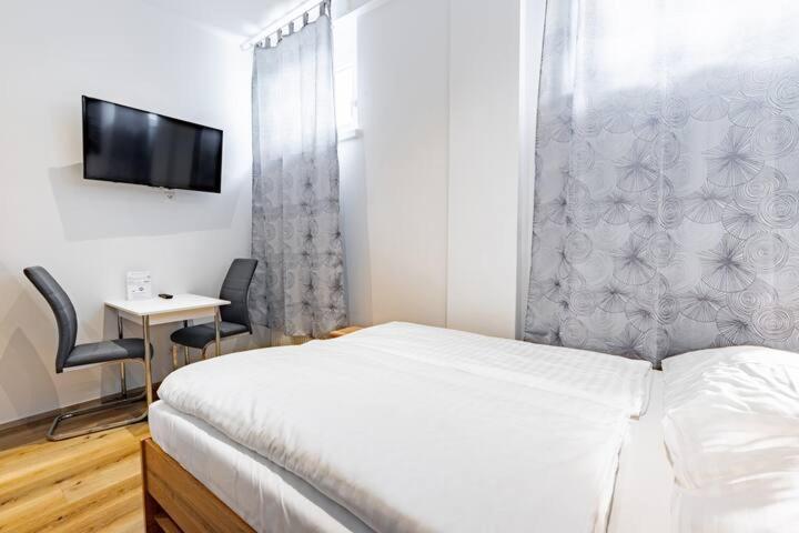 Budget Rooms West With Shared Kitchen Bécs Kültér fotó