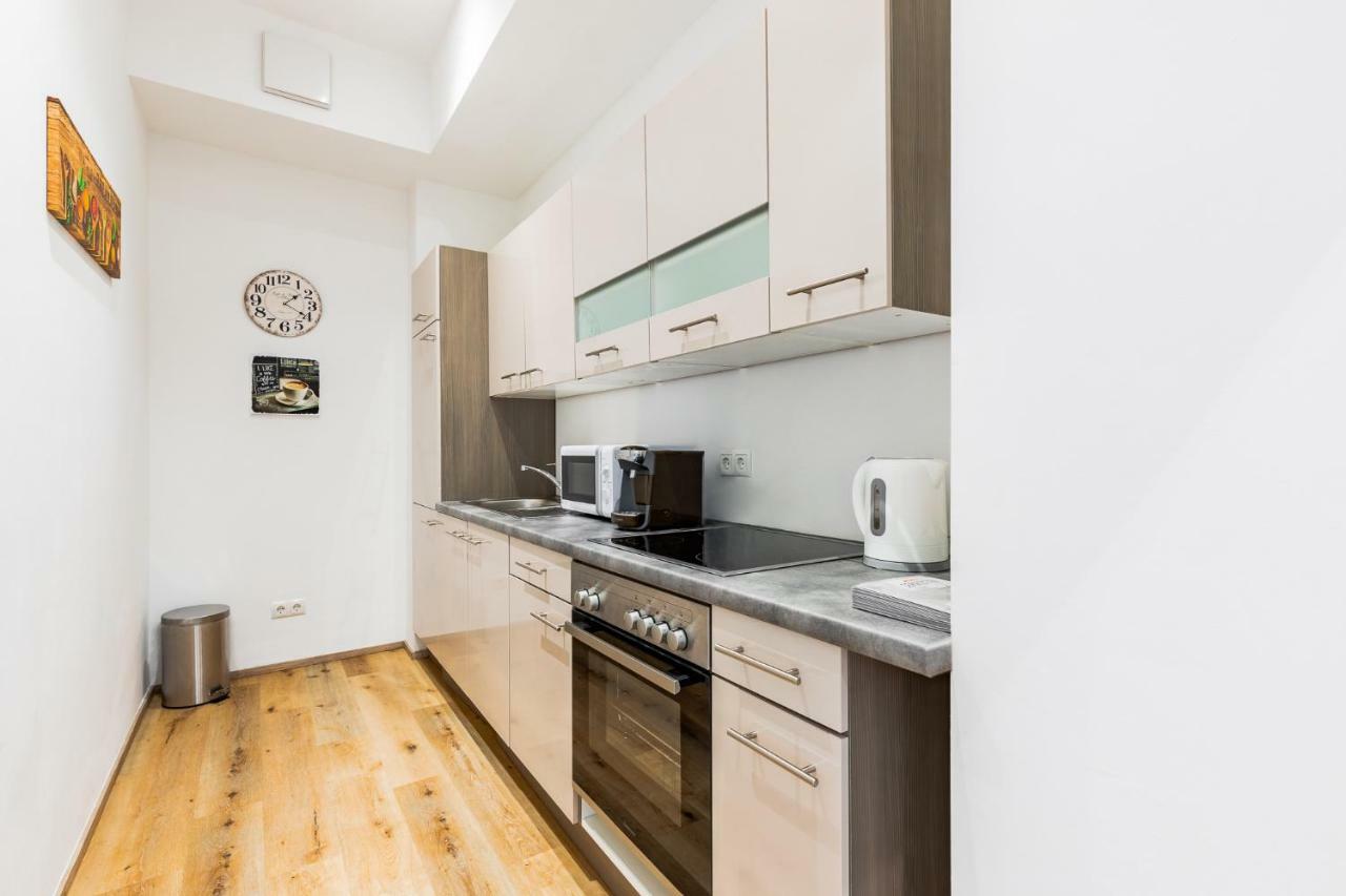 Budget Rooms West With Shared Kitchen Bécs Kültér fotó