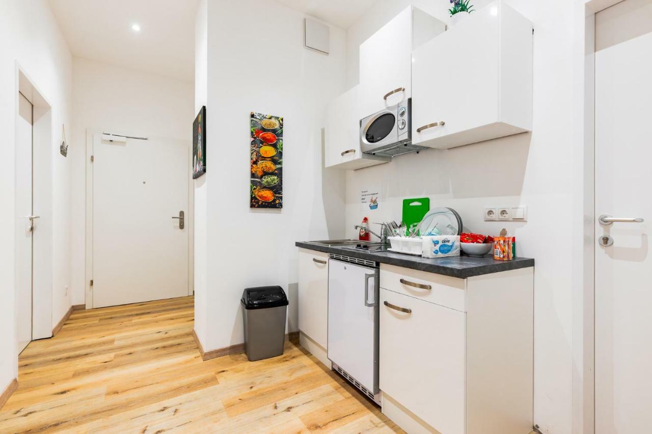 Budget Rooms West With Shared Kitchen Bécs Kültér fotó