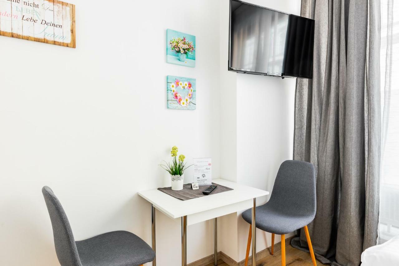 Budget Rooms West With Shared Kitchen Bécs Kültér fotó