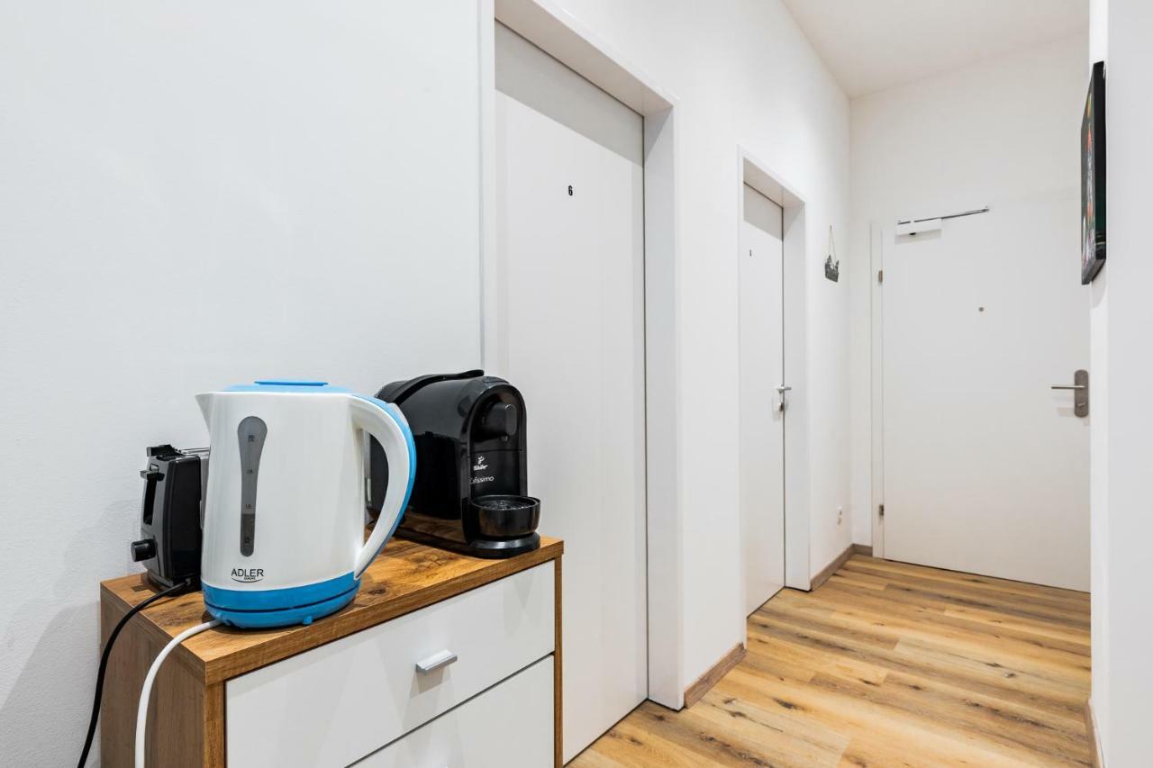 Budget Rooms West With Shared Kitchen Bécs Kültér fotó
