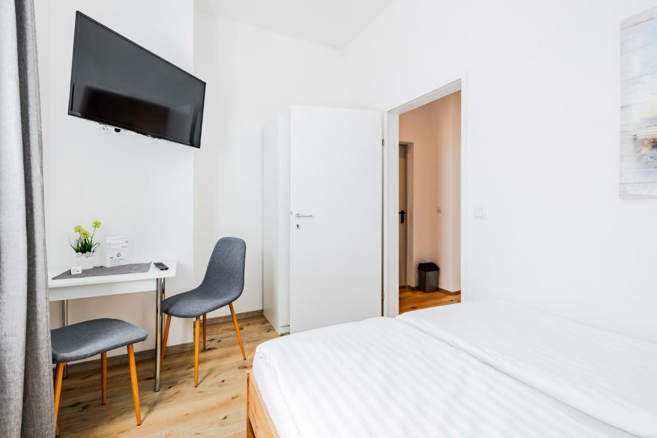 Budget Rooms West With Shared Kitchen Bécs Kültér fotó