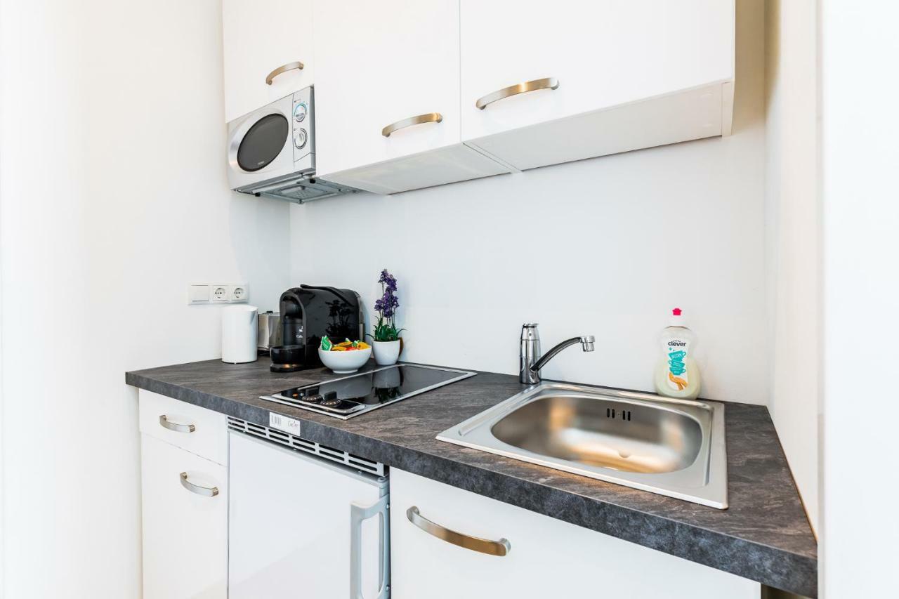 Budget Rooms West With Shared Kitchen Bécs Kültér fotó